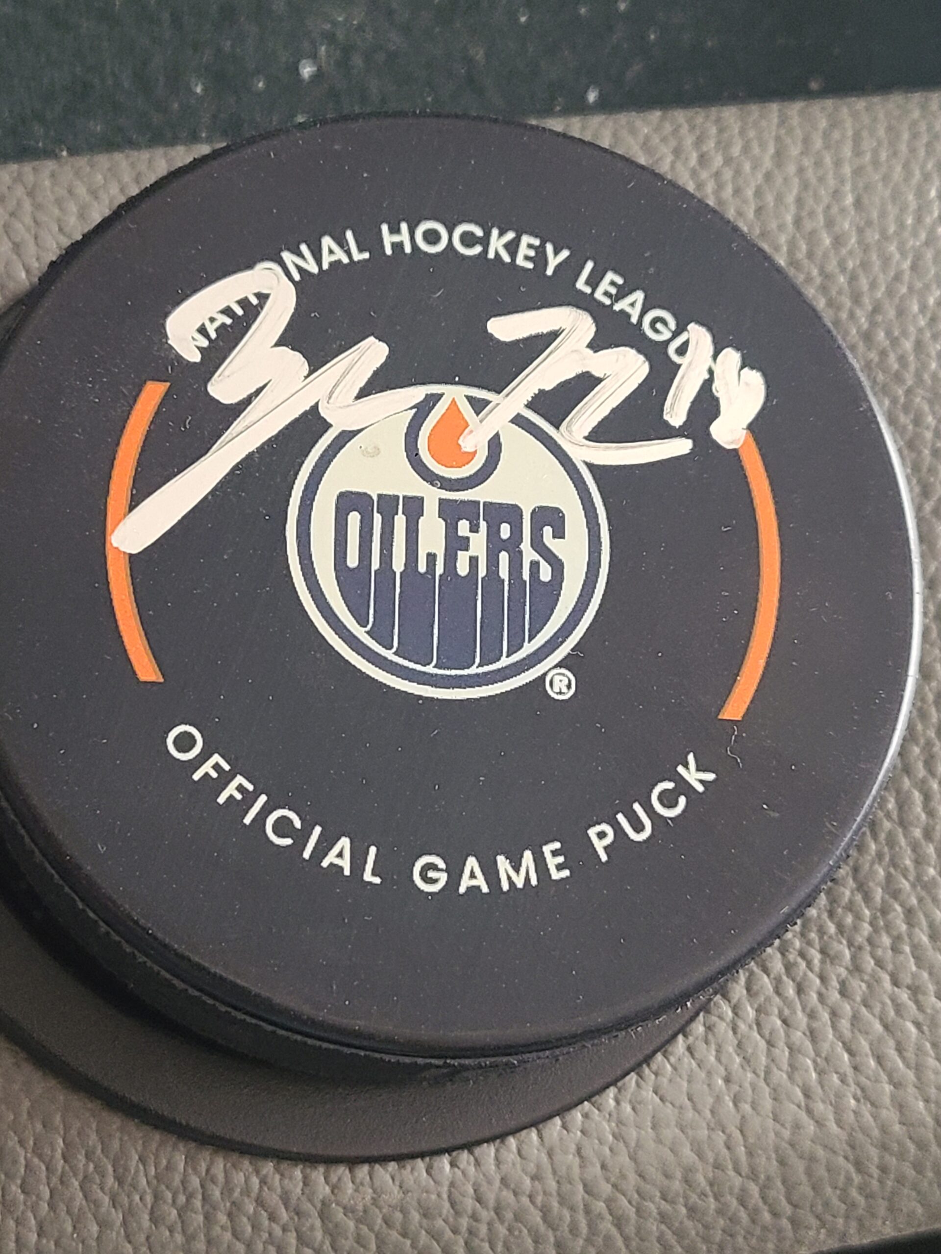 Zach Hyman Edmonton Oilers Autographed 2022-23 Reverse Retro Hockey Puck